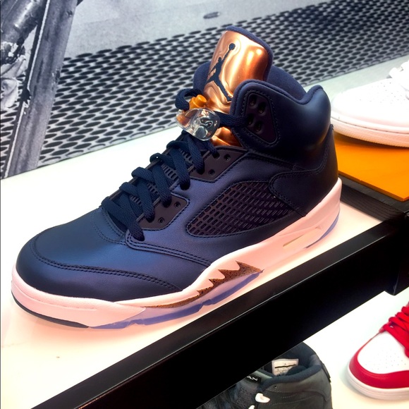 Jordan Other - 2016 Jordan V Retro “Obsidian/Bronze”